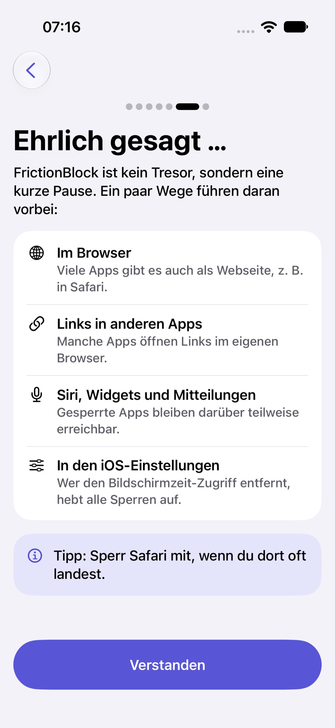 Onboarding-Bildschirm „Ehrlich gesagt …“: PauseFirst ist kein Tresor, sondern eine kurze Pause. Aufgelistet sind Wege daran vorbei: im Browser, über Links in anderen Apps, über Siri, Widgets und Mitteilungen sowie in den iOS-Einstellungen.