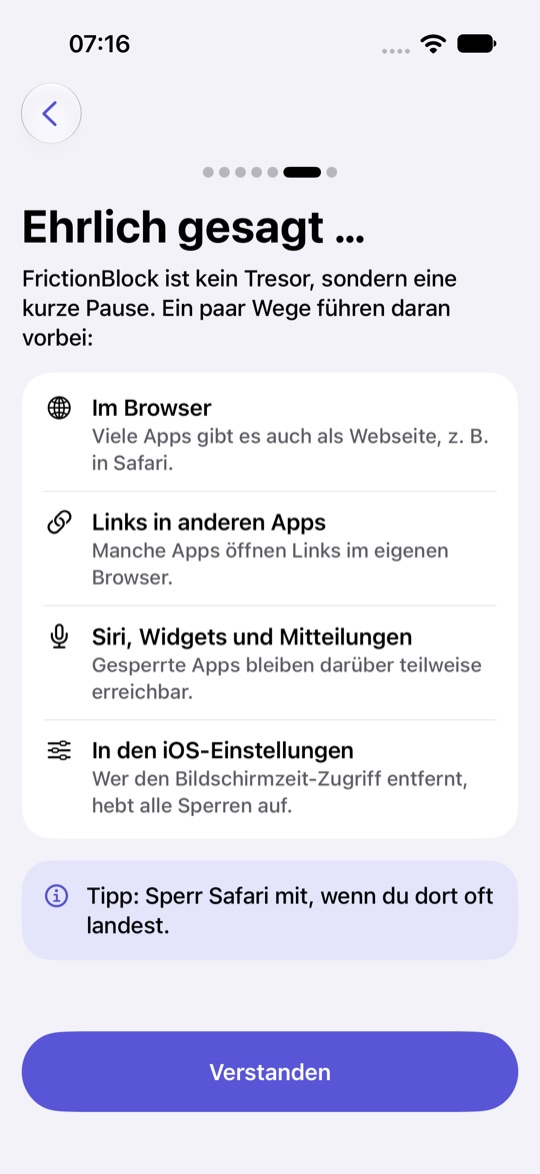Einrichtungsschritt „Ehrlich gesagt …“ auf dem iPhone: PauseFirst sei kein Tresor, sondern eine kurze Pause, und ein paar Wege führten daran vorbei, darunter eine Liste, die mit „Im Browser“ und „Links in anderen Apps“ beginnt